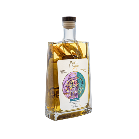 NOUT TI L’ARRANZE -MELGA RHUM ARRANGE FAHAM, Orchidée de la Réunion , espèce endémique des Mascareignes, Jumellea fragrans.