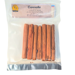Les Bâtons de Cannelle de l'ile  de la Réunion produit, extrait et préparé par la Maison du Curcuma / Mémé Rivière.