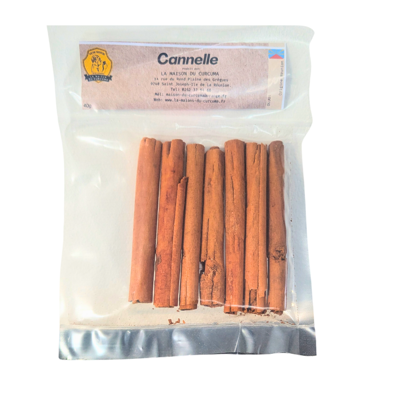 Les Bâtons de Cannelle de l'ile  de la Réunion produit, extrait et préparé par la Maison du Curcuma / Mémé Rivière.